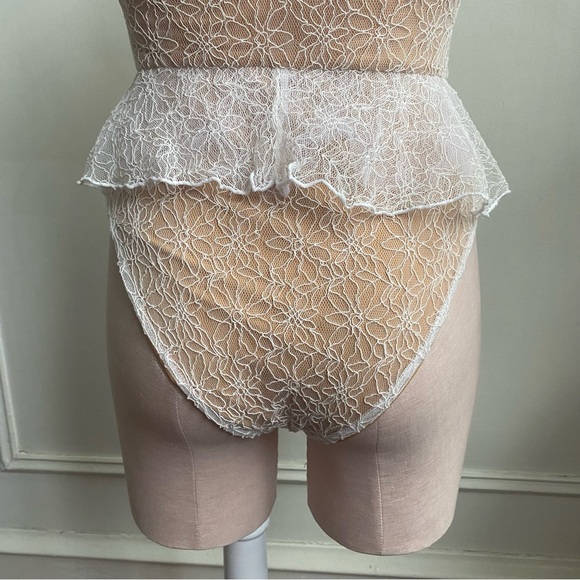 V Chapman x Beach Riot Swimsuit - Picture 7 of 11